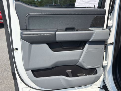 Used 2022 Ford F150 XLT w/ Equipment Group 301A Mid RWD image 31