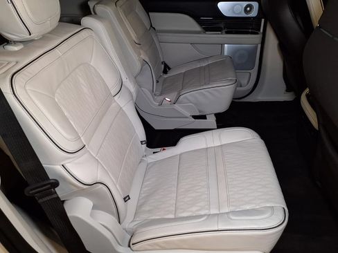 Used 2024 Lincoln Navigator Black Label AWD/4WD image 21