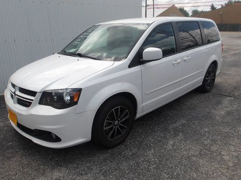 Used 2016 Dodge Grand Caravan R/T w/ Driver Convenience Group image 1