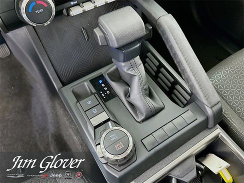 Used 2025 Toyota 4Runner SR5 image 34