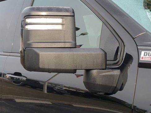 Used 2025 GMC Sierra 2500 AT4 image 11