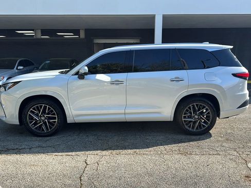 Used 2024 Lexus TX 350 FWD w/ Technology Package image 4