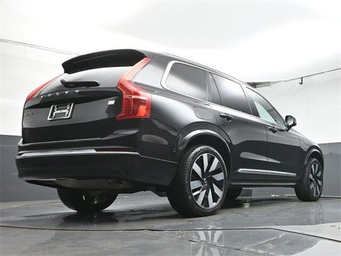 Certified 2023 Volvo XC90 T8 Ultimate w/ Protection Package Premier image 40