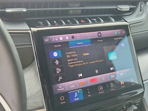 Certified 2022 Jeep Grand Cherokee Limited AWD/4WD image 31