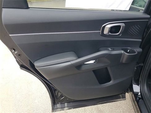 New 2025 Kia Sorento EX image 28