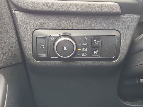 Used 2025 Ford Escape ST-Line Select AWD/4WD image 17
