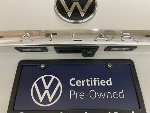 Certified 2022 Volkswagen Atlas Cross Sport SE AWD/4WD image 9