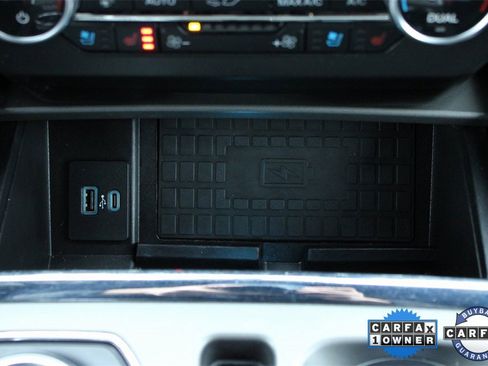 Used 2021 Ford Expedition XLT image 25