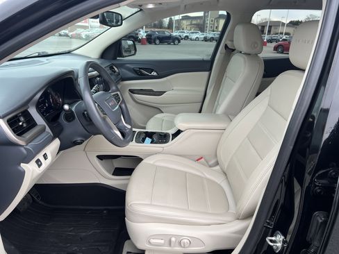 Used 2020 GMC Acadia Denali image 11