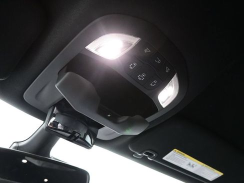 Used 2025 Chrysler Pacifica Select FWD image 28