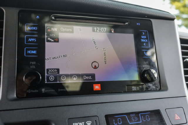 Used 2016 Toyota Sienna Limited Premium FWD image 29