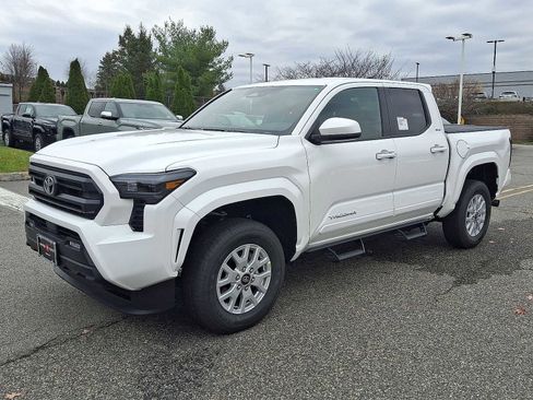 New 2025 Toyota Tacoma SR5 image 10