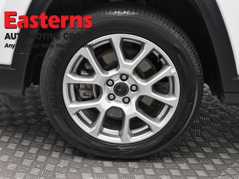 Used 2025 Jeep Compass Limited AWD/4WD image 32