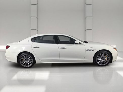 Used 2023 Maserati Quattroporte GT RWD image 4