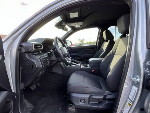 Used 2025 Toyota Tacoma SR image 11
