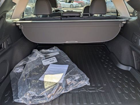 Certified 2025 Subaru Outback Limited image 18