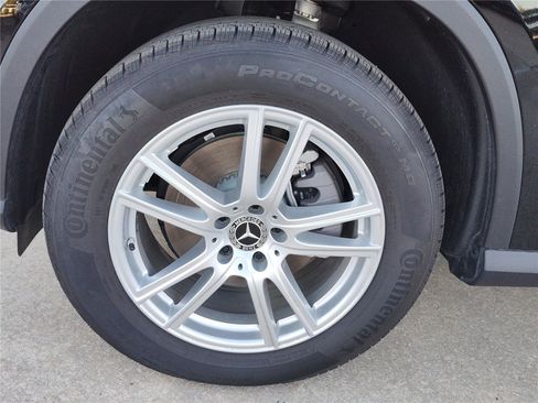 New 2025 Mercedes-Benz GLC 300 4MATIC image 12