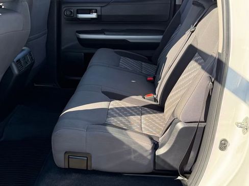 Used 2019 Toyota Tundra SR5 w/ SR5 Convenience Package image 22