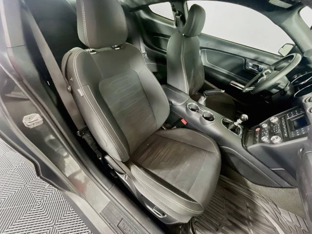 Used 2017 Ford Mustang Coupe RWD image 27