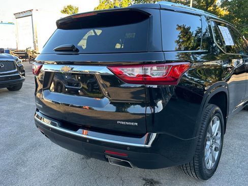 Used 2021 Chevrolet Traverse Premier image 38
