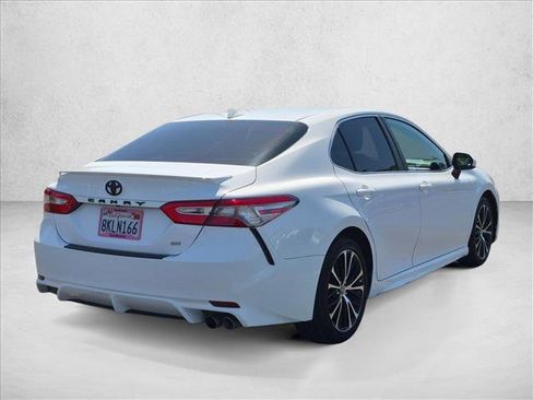 Certified 2019 Toyota Camry SE w/ Carpet Mat Package FWD image 10