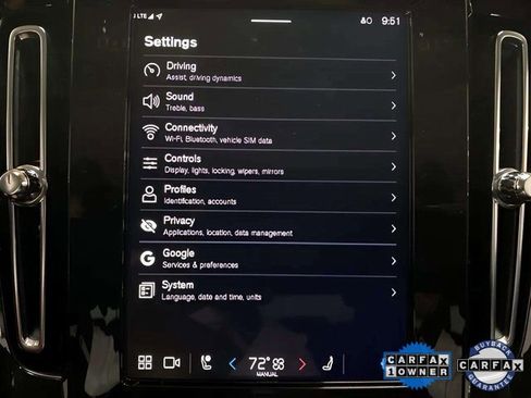 Used 2025 Volvo XC40 B5 Plus image 53