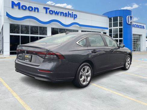 Certified 2025 Honda Accord LX image 6