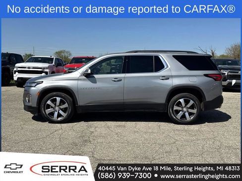 Certified 2023 Chevrolet Traverse LT w/ LT Premium Package FWD image 2