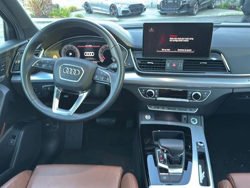 Used 2025 Audi Q5 2.0T Premium image 10