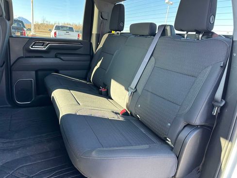 Used 2024 Chevrolet Silverado 3500 LT w/ Convenience Package image 17