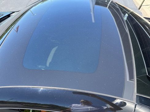 Used 2019 Mercedes-Benz SLC 300 image 5