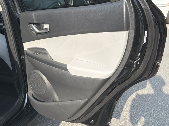 Used 2022 Hyundai Kona SEL w/ Convenience Package FWD image 20