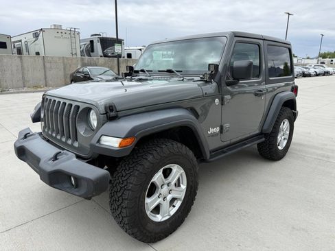 Used 2020 Jeep Wrangler Sport AWD/4WD image 7