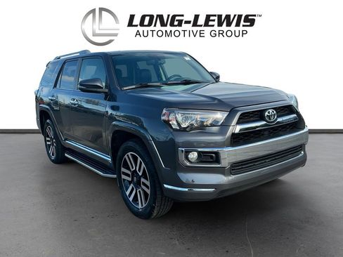 Used 2018 Toyota 4Runner Limited AWD/4WD image 10