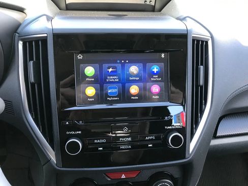 Used 2020 Subaru Impreza 2.0i Premium image 19