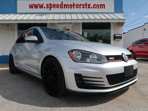Used 2015 Volkswagen GTI SE FWD image 6