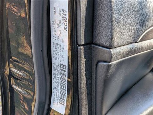 Used 2018 Jeep Grand Cherokee Laredo image 16