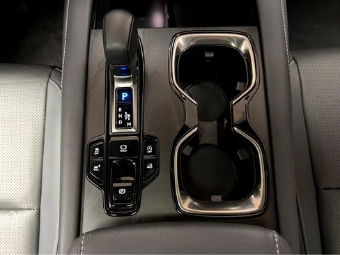 Certified 2025 Lexus RX 350 Premium image 32