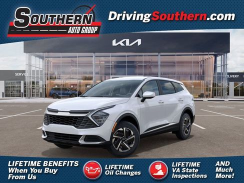 New 2025 Kia Sportage LX image 1