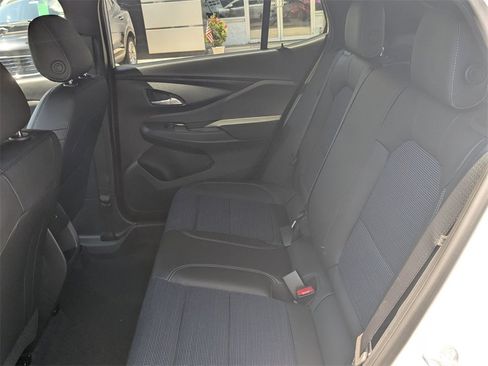 New 2025 Buick Envista Preferred w/ Convenience I Package image 9