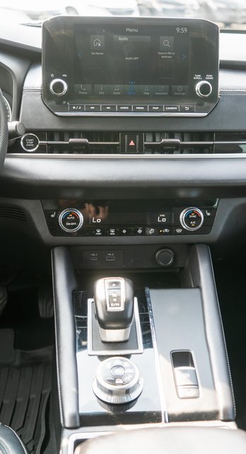 Used 2023 Mitsubishi Outlander SE AWD/4WD image 17