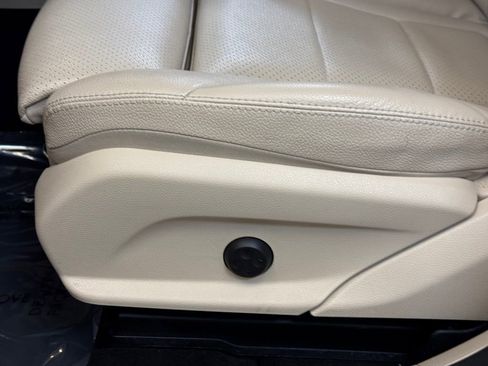 Used 2021 Mercedes-Benz GLC 300 image 13