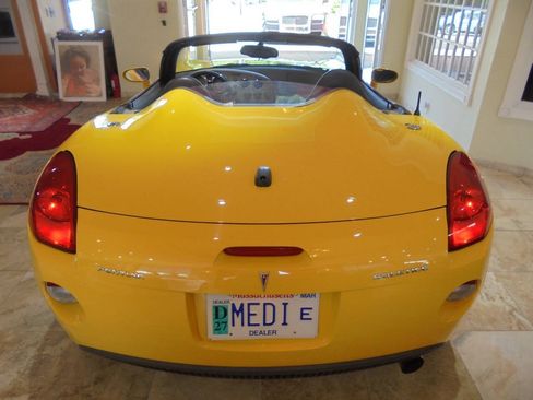 Used 2007 Pontiac Solstice Convertible RWD image 33
