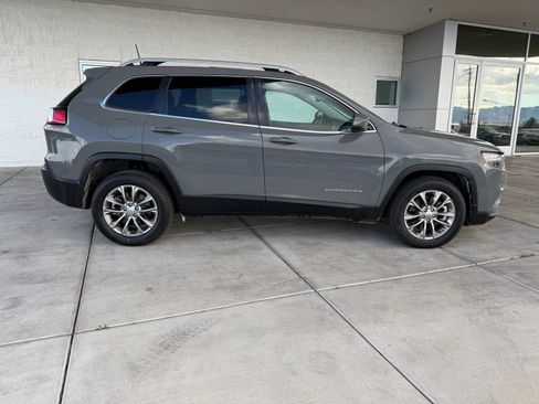 Used 2021 Jeep Cherokee Latitude Lux w/ Comfort/Convenience Group image 2