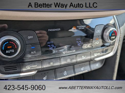 Used 2019 Hyundai Santa Fe FWD image 19