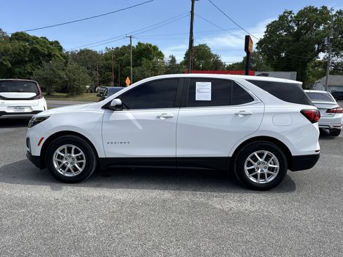 Used 2022 Chevrolet Equinox LT FWD image 2