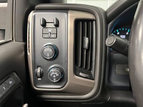 Used 2019 GMC Sierra 2500 Denali w/ Duramax Plus Package AWD/4WD image 94