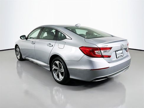Used 2018 Honda Accord EX image 5