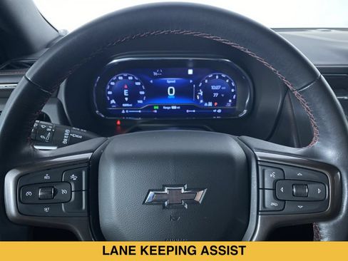 Certified 2023 Chevrolet Suburban RST AWD/4WD image 3