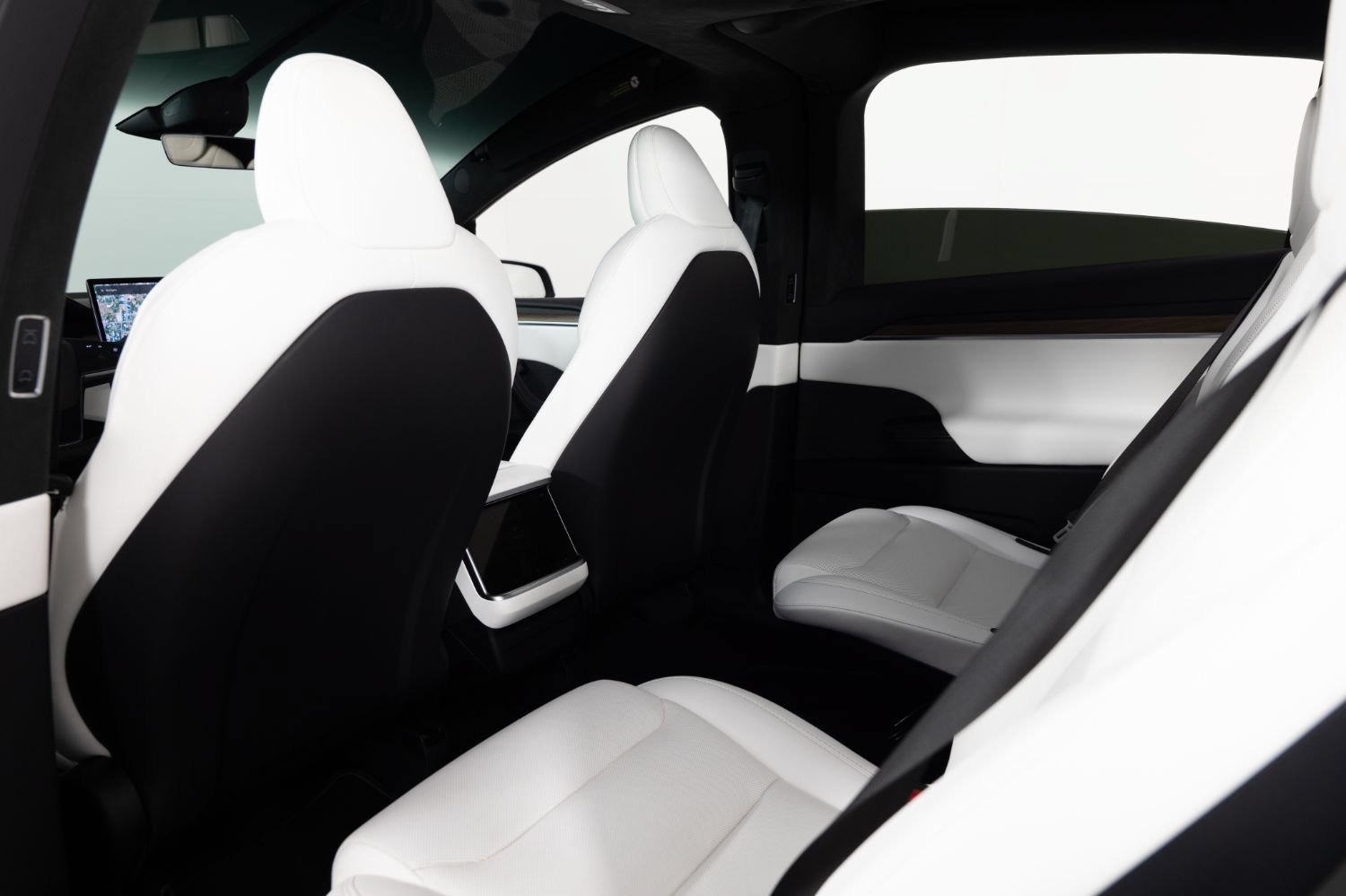 Used 2023 Tesla Model X AWD/4WD image 18